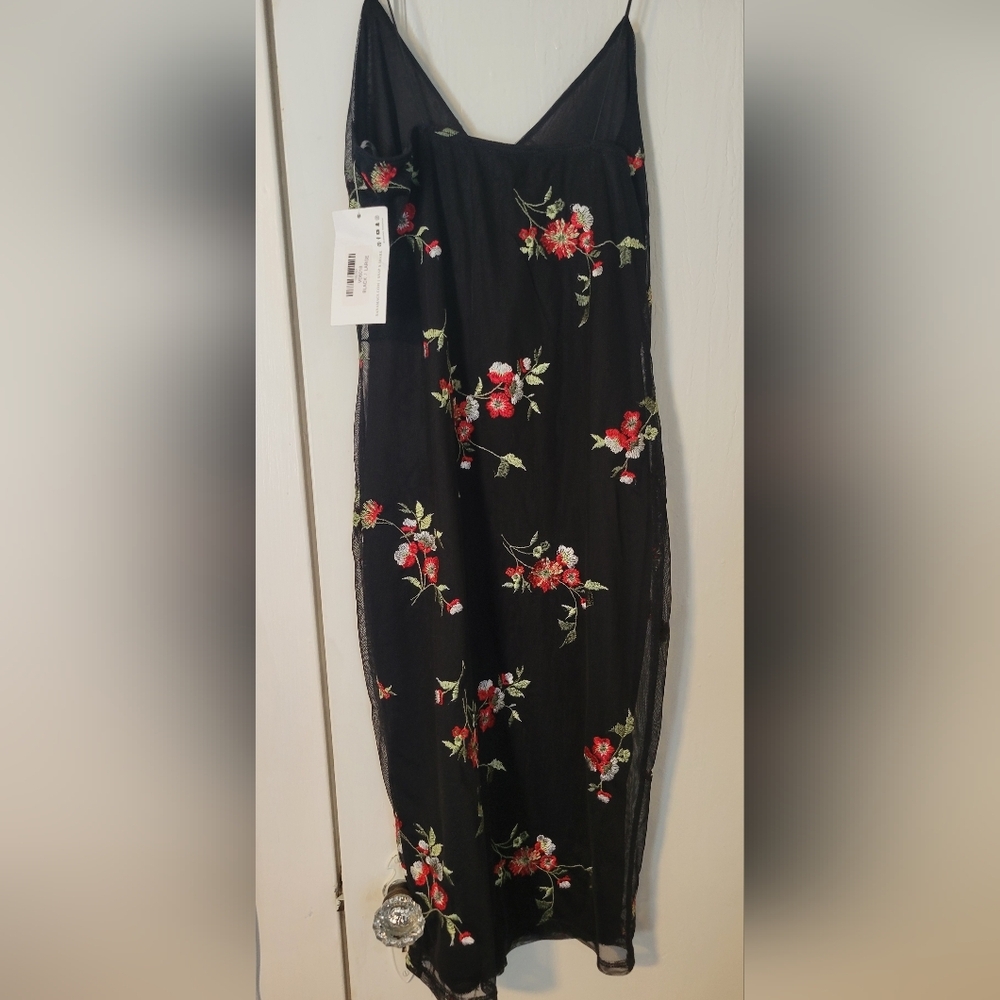 NWT Floral Dress - Picture 4 of 4